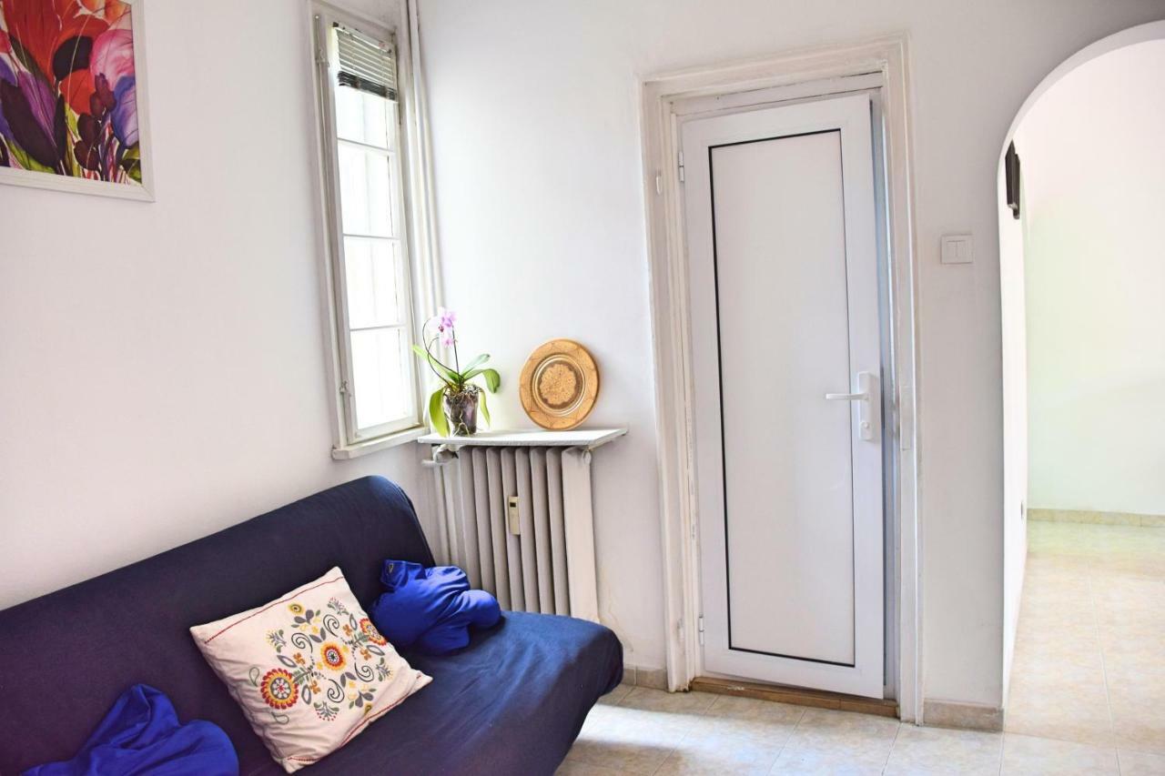 Central Apartment София Экстерьер фото